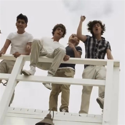 what makes you beautiful - one direction | Lan Geor