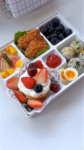 ‎Make a bentobox for my bestie 🥢🥡 #bentobox#bento #shorts #satisfying #cooking #asmrfood #fyp