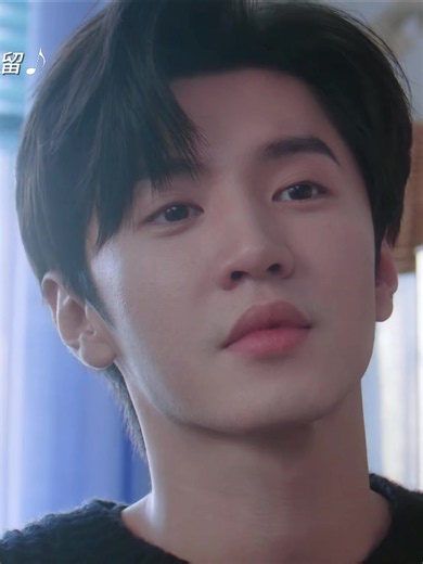 Preocupada com ele doente, cuida dele todo o tempo. #hiddenlove #chenzheyuan #zhaolusi #TTCBZ