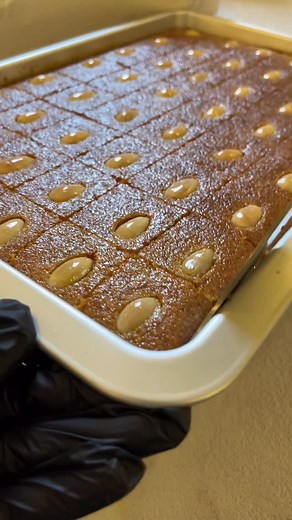 ‎هايدي بيكري‎ on Instagram‎: "بسبوسة كلاسيك من هايدي بيكري الطعم الاصلي القديم ، الطلب واتس اب الرقم في البايو #اكسبلور #بسبوسة #explore"‎