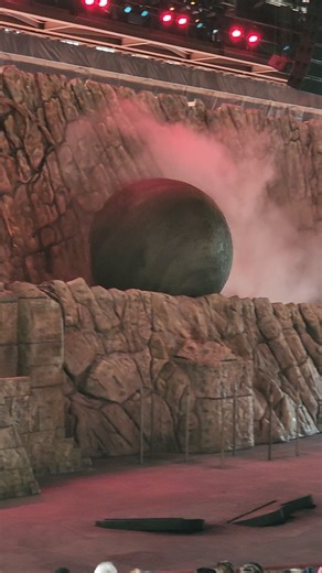 Giant Boulder Scene at Indiana Jones Epic Stunt Spectacular 👀 #hollywoodstudios #disneyworld #indianajones | Chip and Company