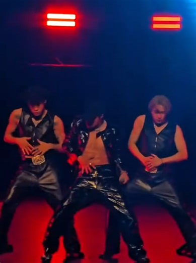 🐻 CONFESSION 🥵 #kimkai #kpopconcert #kpopfyp #concert #kaioninsingapore #exol #jonginexo #jongin #kai #exokai #kaion #exo #kpop #confession