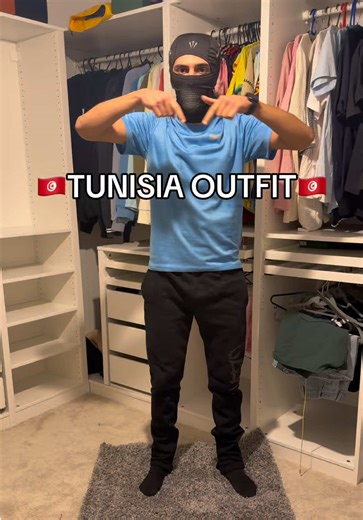 Top 10 Nike Outfit Essentials: Which Look Wins?