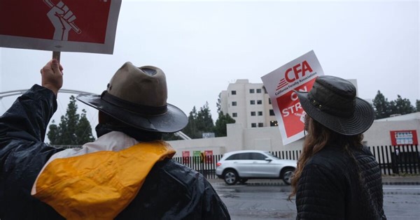 California State University faculty reach tentative contract agreement and will end strike