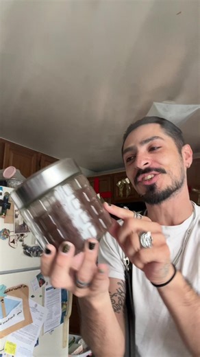 CHILLY CINTRÓN LIVE (@chillycintronofficial)’s video of i got a jar of dirt