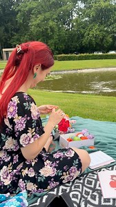 121K views · 2.8K reactions | World Wide Knit & Crochet In Public Day ‍↕️拾 / With My Cousin @hookedonflowerss | Free crochet patterns by Wilmade | Facebook