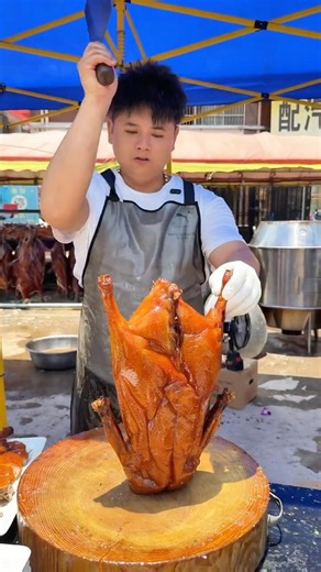 Crispy and Juicy 😋 Roasted Duck 🦆 #usa #foryou #shorts