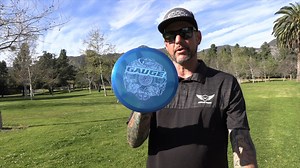 This Patrick Brown Signature Series Shimmer Gauge has a grippy feel and a flat top profile. This is a great utility disc to have in your bag. It will hold the angle of release. Perfect for drives, upshots and long range putts. This has our new Shimmer look that has that color change in the SunLight. These are Beautiful! It's available in several colors and in max weight. Make sure to pick one up at a local vendor near you! ⛳️🥏🏃#discgolf #legacydiscs #PlayWithConfidence #bytheplayerfortheplayer