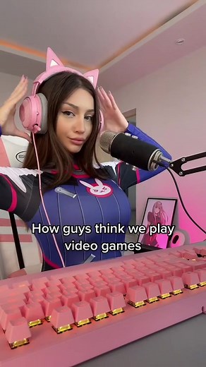 True Gamer Girls Exposed | Gaming Cosplays and PC Life Revealed
