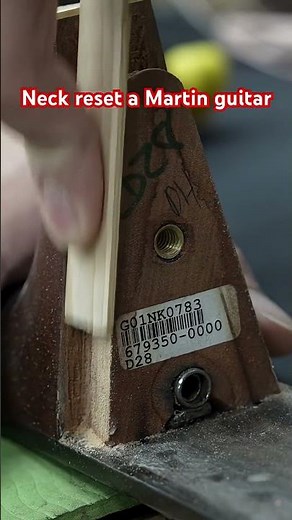 Neck reset a Martin guitar