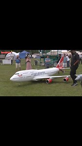 Tyler Perry prepares his radio controlled Boeing 747 Airliner for flight. FULL VIDEO ON Essential RC | Essential RC