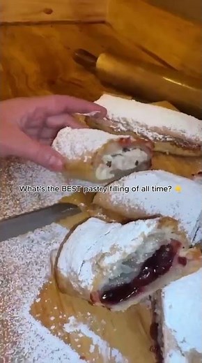 What's the Best Pie Filling? 🍎 | Fresh Apple & Sweet Cheese Pies in London
