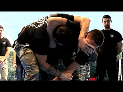 KRAV MAGA TRAINING • How to escape from the Headlock