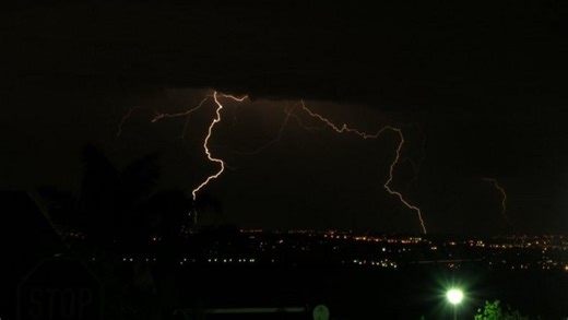 SAWS issues yellow Level two warning for severe thunderstorms - SABC News - Breaking news, special reports, world, business, sport coverage of all South African current events. Africa's news leader.