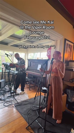 Kylie Butler on Instagram: "Love that keyboard/vocal synergy at work!! …show tickets in my bio^^ 💞🎶 #livemusic #vocoder #viperroom #acoustic #indieartist"