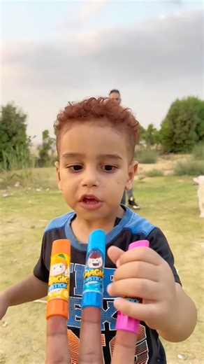 Introducing the🍡🍡🍡 "VitaWear SmartBand," a next-generation wearable gadget