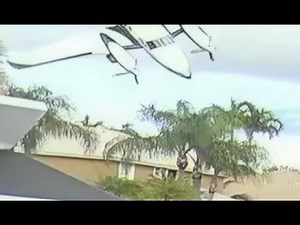 Small Plane Crashes into Coral Springs, Florida Lake #CoralSprings #PlaneCrash #SmallPlane