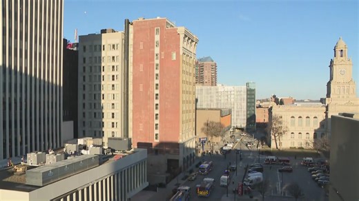 Fire crews respond to Surety Hotel in downtown Des Moines