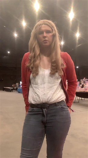 #adultcosplayer #emmaswan #onceuponatimecosplay #storybrookemagic #comicconholland2026
