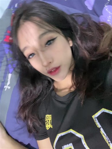 Exploring Cringe Humor in Online Communities