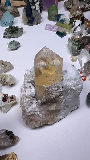 Large size Rare topaz from Katlang KP Pakistan #mineral #gems #tucsongemshow #usa #natural #topaz #raretopaz | Sifat Superior Mineral | Facebook