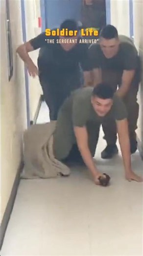 "The sergeant arrived"[Soldier Life]#soldier#army#military#humor#fyp#short#funny#armysoldier#usa