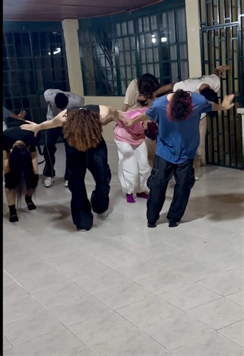 Coreografía de baile: Disco Dance Trend