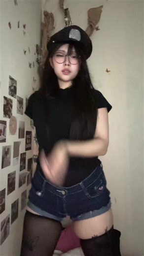 Nhảy theo trend TikTok cùng Misato Yumiko