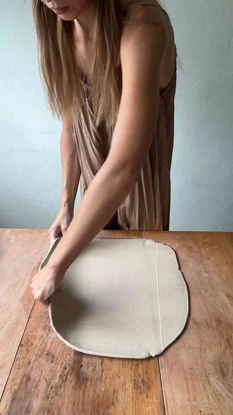 Creating a Unique Ceramic Sculpture with Simple Tools