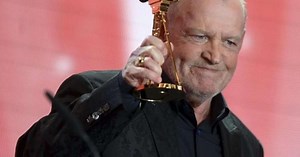 Cantor Joe Cocker morre aos 70 anos