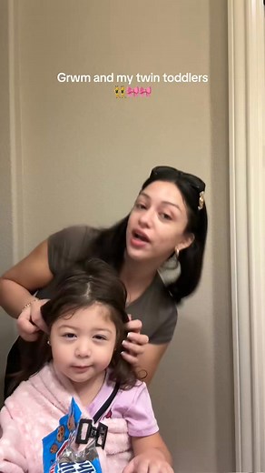 We were all sleepy girls this morning 💕 #twinmom #girlmom #motherhoo... | Juliette & Gianna