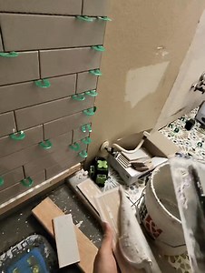 66K views · 161 reactions | Best way to install wall tile | Eber O Guevara | Facebook