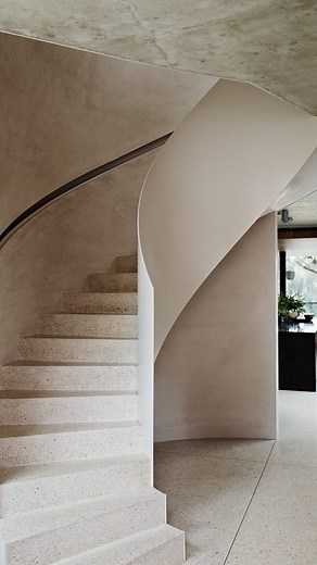 The Local Project on Instagram: "Project Feature • A key part of the experience of Park House is having natural light brought inside through the considered placement of skylights and large glazing encircling the form. A plaster finish to the walls sees a softness develop on surfaces as light dances across them, imbuing the walls with a canvas-like quality. Head to the link in bio to read Sculpted Permanence – Park House by Leeton Pointon Architects + Interiors and Allison Pye on The Local Projec