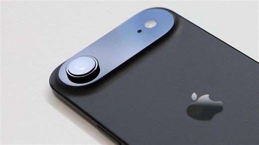 Apple 'way behind' on AI. But maybe that's not a bad thing right now.