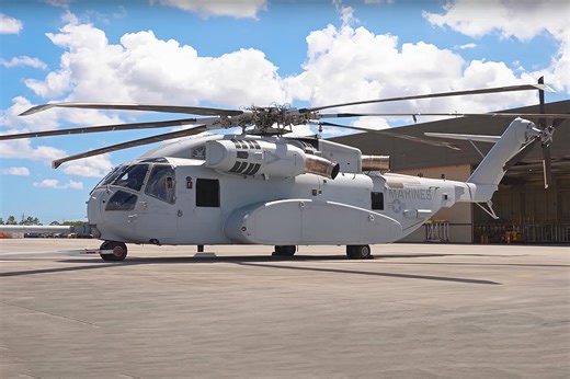 Up-Close Look at Lockheed's Sikorsky CH-53K King Stallion Helicopter with a Digital Fly-by-Wire FCS