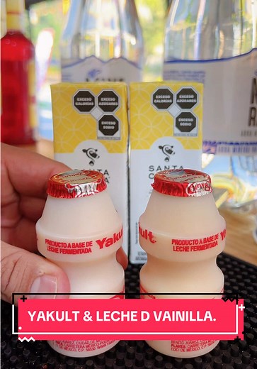Receta de Yakult y Leche de Vainilla