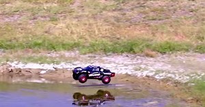 Traxxas Off-Road RC Pickup Goes Full on Jesus and Walks on Water - Ford-Trucks.com