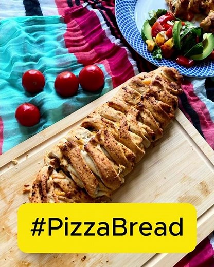 Impress Everyone with This Simple Pizza Bread (Dinner Hero!)