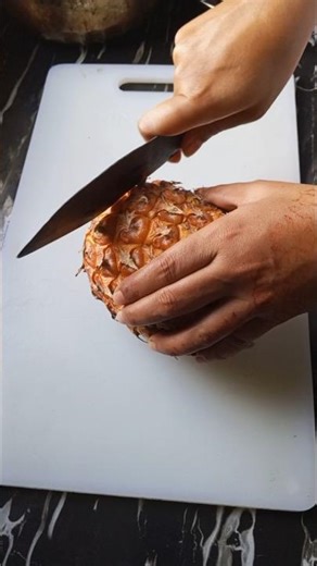 How to Cut a Pineapple Fast 🍍 | Easy Pineapple Hack #shorts #youtubeshorts #shortsvideo #trending