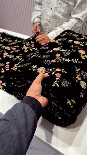 Kiara fabrics on Instagram: "Fall in love with the luxury! Black velvet fabric so absurdly elegant, you'll forget it's just fabric - perfect for your winter saree, lehenga, dupatta, and dramatic entrances 🥺💕😍😊❤️Dm or Whatsapp on 9958998968 for orders and details."