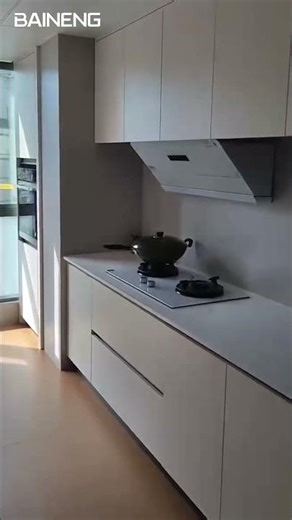 white modern kitchen cabinet