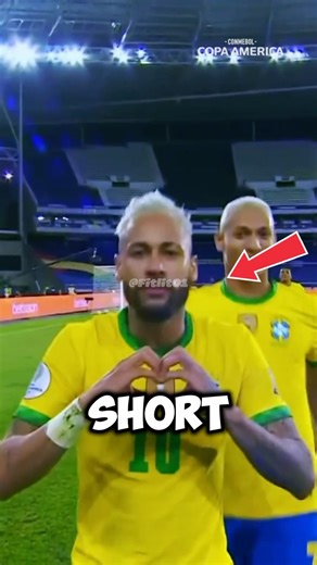 Neymar’s haircuts are crazy ⚽️🥅💈