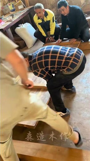 Old-Style Solid Wood Double Door | Rural Courtyard Main Gate #ubdiy #woodendoor #woodworking