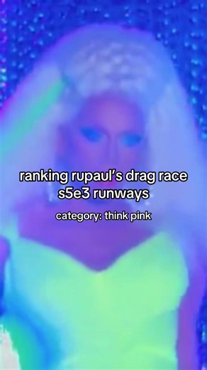 honey mahogany threw on a bedsheet and called it a day #dragrace #rupaulsdragrace #drag #fyp #rupaul