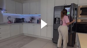 AriGameplays - 🐇 🪐 | HACIENDO EL DESAYUNO, DESAYUNANDO Y JUGANDO FIFA CON MI EQUIPAZO | no zings Redes: @arigameplays