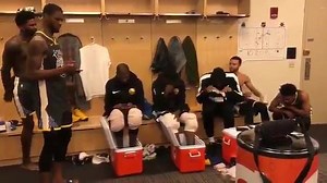 Warriors out here wildin’ to the remix of Fergie’s national anthem 😂💀 | SLAM