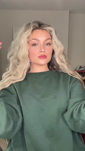 The time it takes to crimp your hair is well worth it bc it lasts so long & you get so much volumeeee #wavyhairtutorial #crimpedhairtutorial #crimpingiron #howtocrimphair #hairstylesforlonghair #beachwavestutorial #crimpedhairstyle #easyhairtutorial #hairtipsforgirls