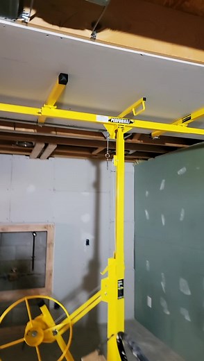 Drywall Must Have #drywall #finishbasement #tools #bymyself #working #workingalone #drywalltools #lift