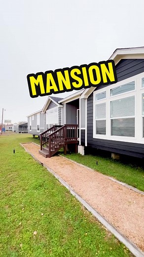 Hillcrest Double Wide Mansion Tour: 5 Bedrooms & Luxury Features