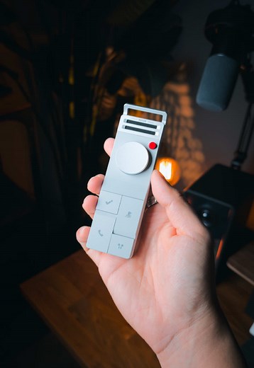 HiDock P1: AI Voice Recorder for Studio Quality Audio